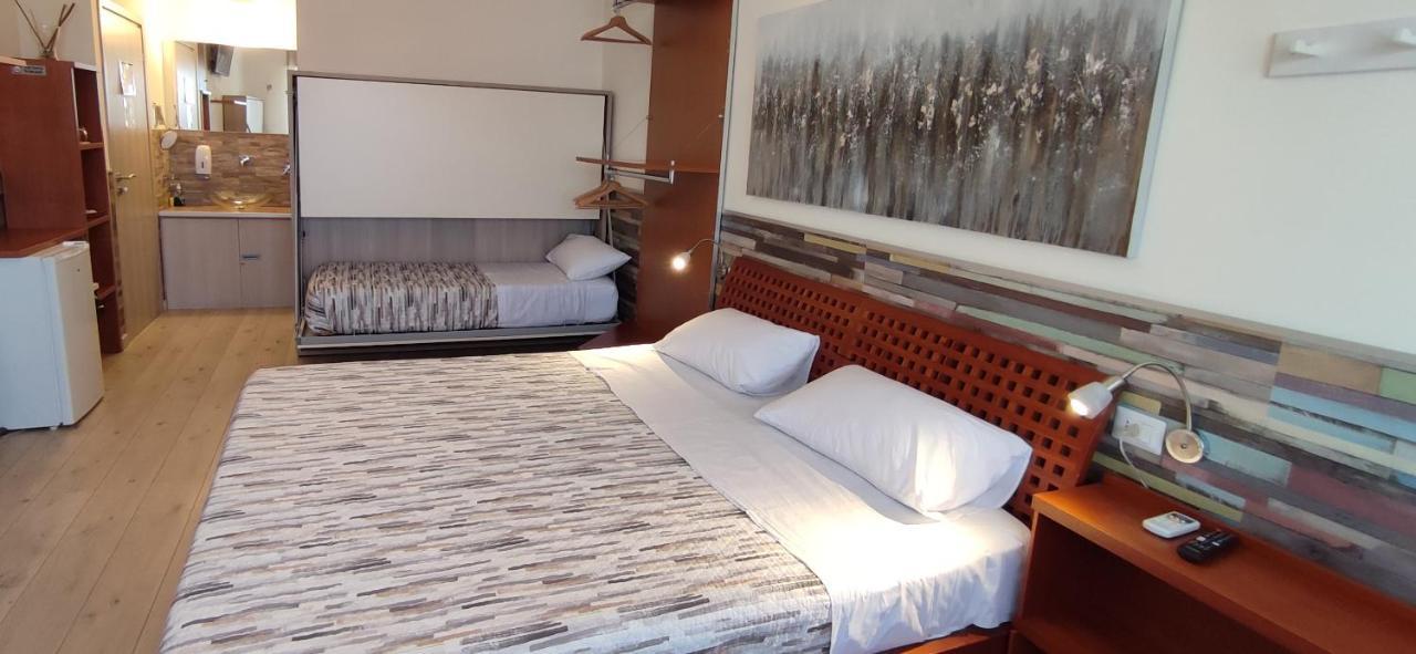 Hotel Nitto House Bari Esterno foto