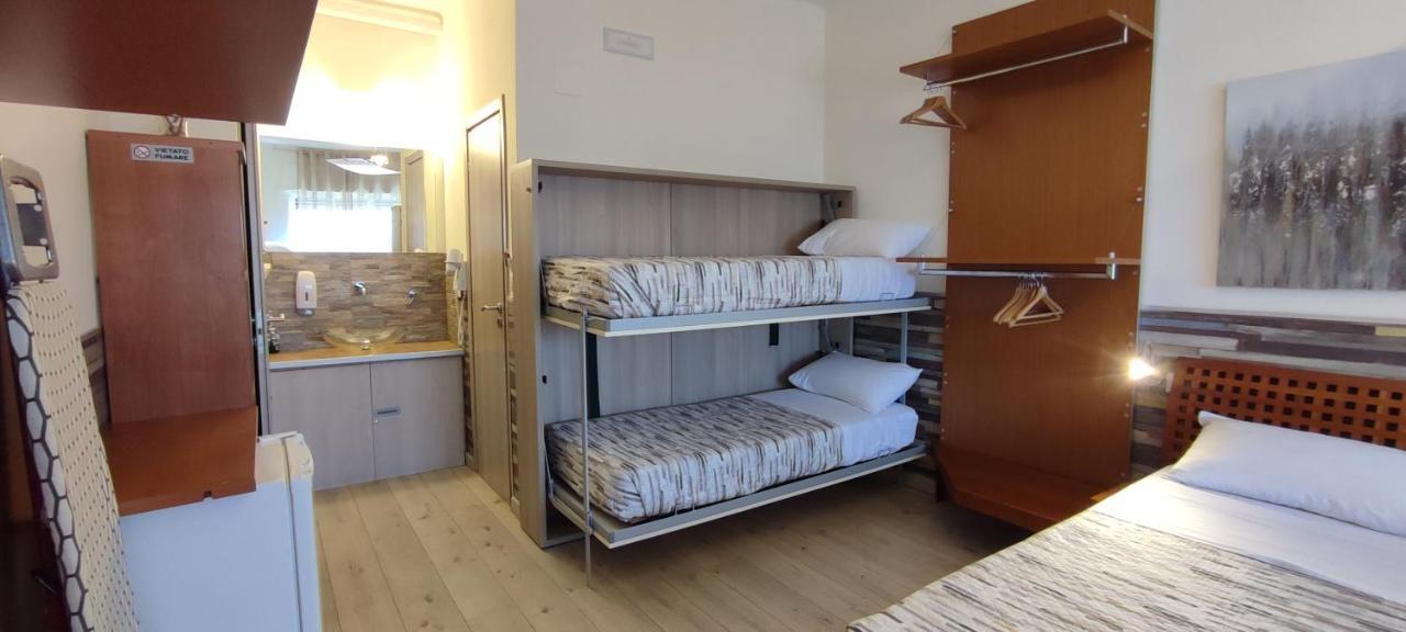 Hotel Nitto House Bari Esterno foto