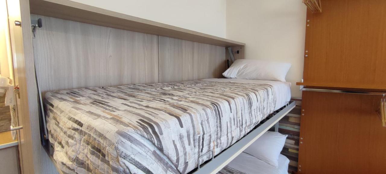 Hotel Nitto House Bari Esterno foto