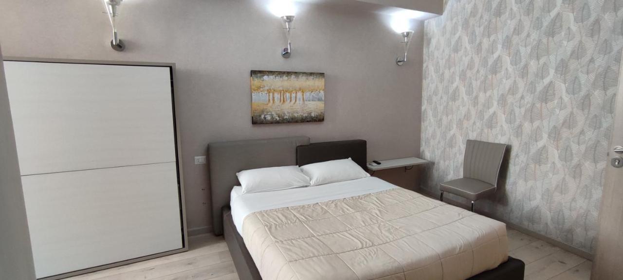 Hotel Nitto House Bari Camera foto