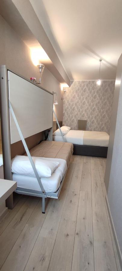 Hotel Nitto House Bari Esterno foto