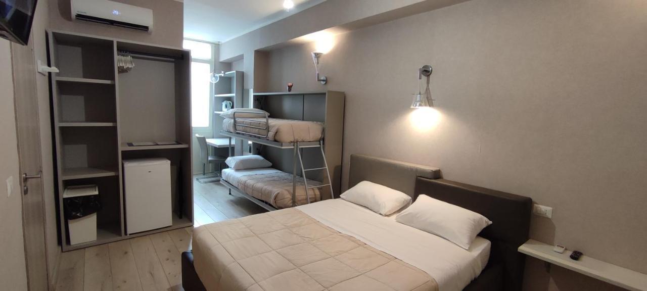 Hotel Nitto House Bari Esterno foto