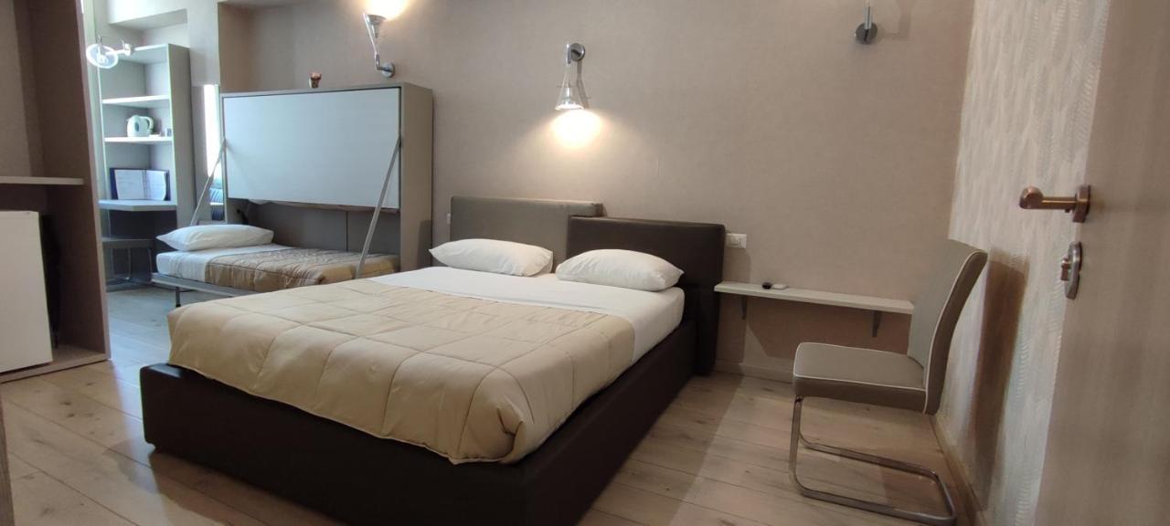 Hotel Nitto House Bari Esterno foto